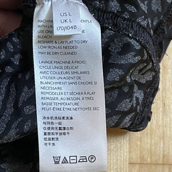 We The Free Top Short Sleeve Pullover Flowy Blouse Womens Large EUC - Picture 8 of 13